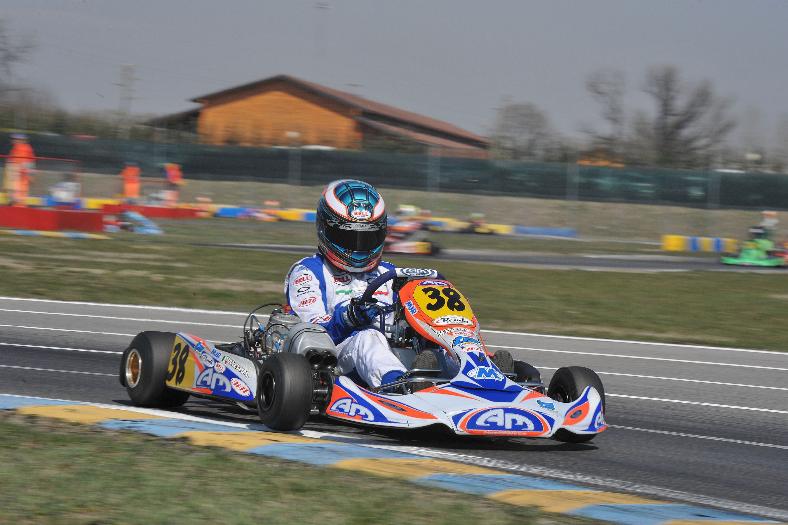 f25_MARGUTTI 2009 CASTELLETTO (33).jpg