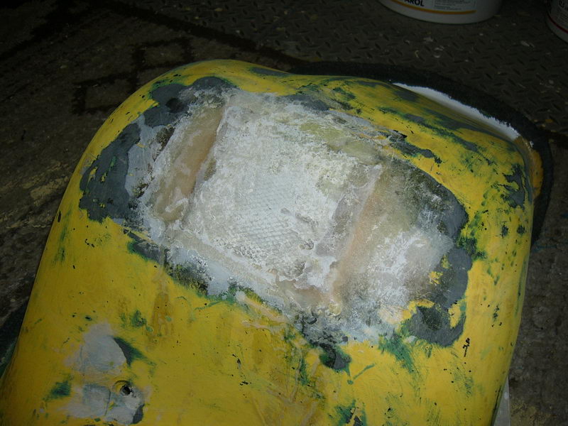 Yamaha Sitz Gitter 2.jpg
