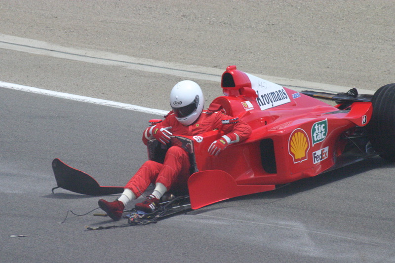 FerrariF1PrivatfahrerCrash.jpg