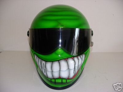 grünerHelm.jpg