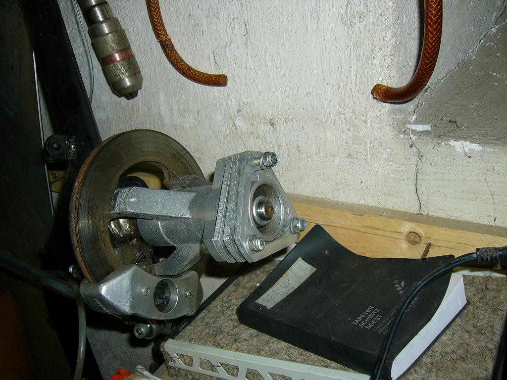 Achsschenkel vorne.jpg