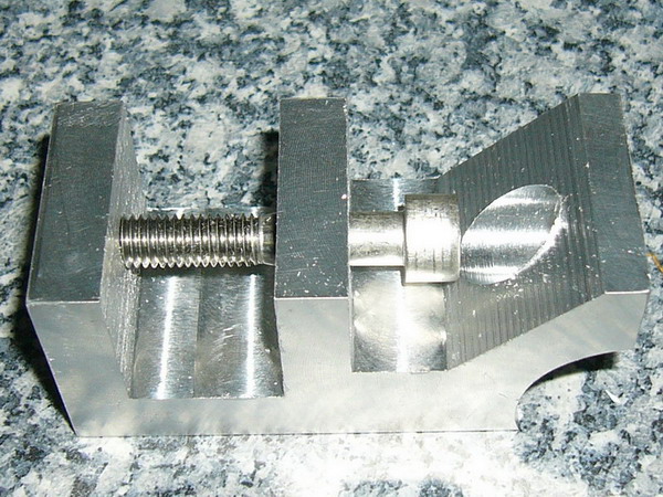 Halter fertig.jpg