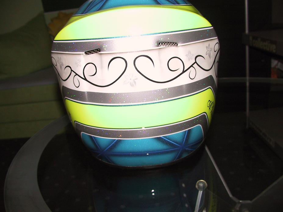 helm_hinten.jpg